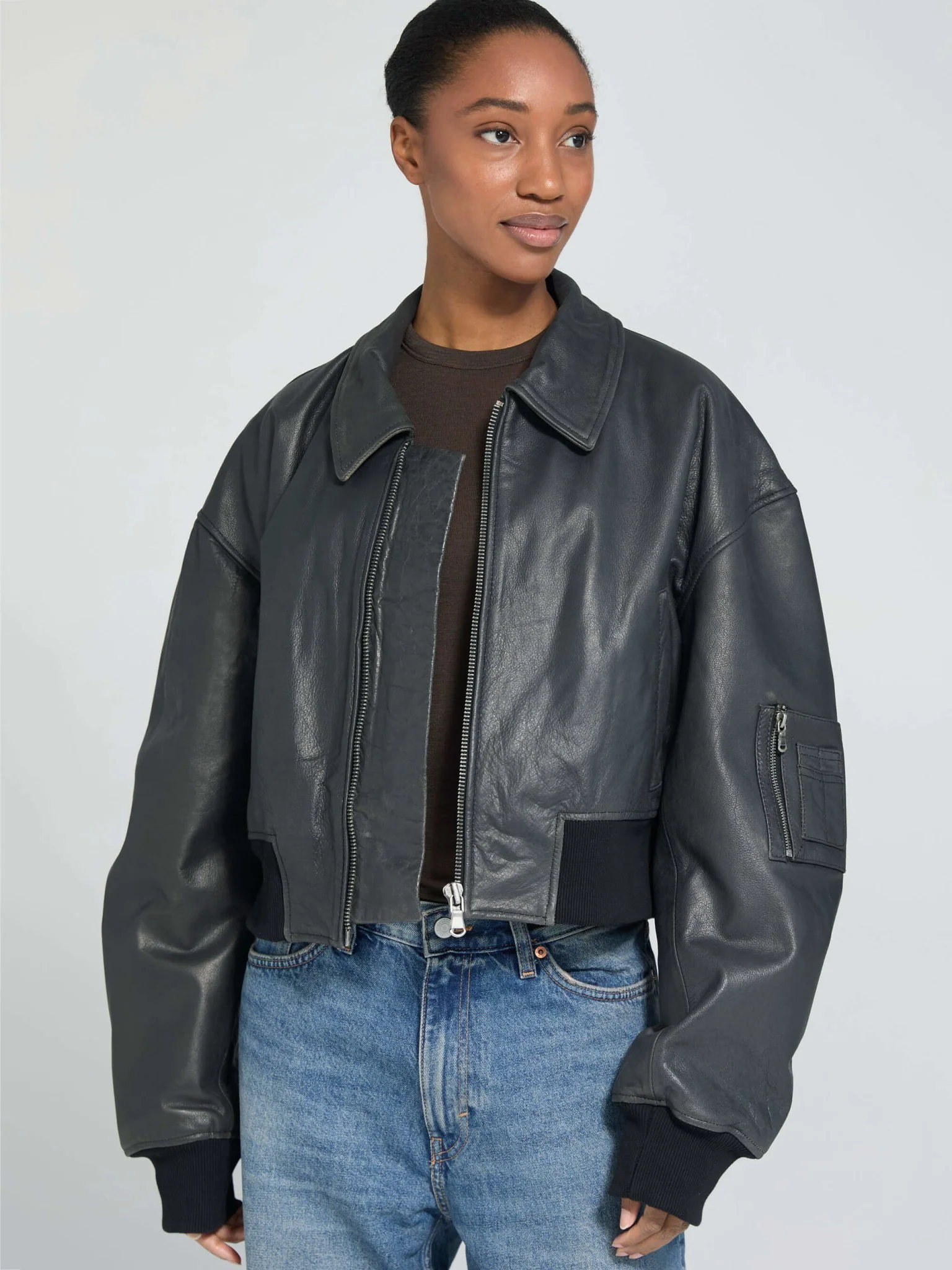 BONNIE CROPPED BOMBER - BLACK - Image 6