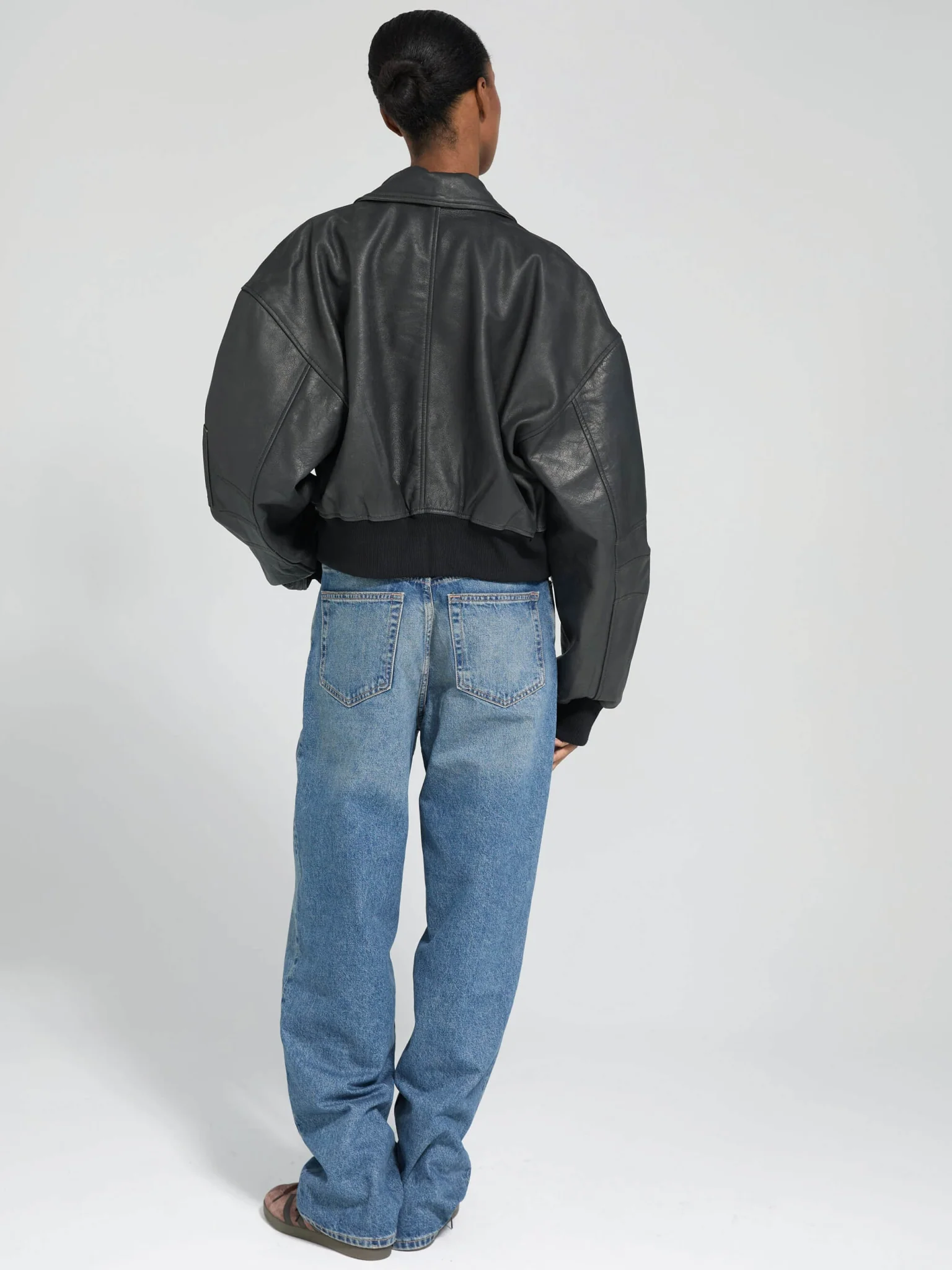 BONNIE CROPPED BOMBER - BLACK - Image 7