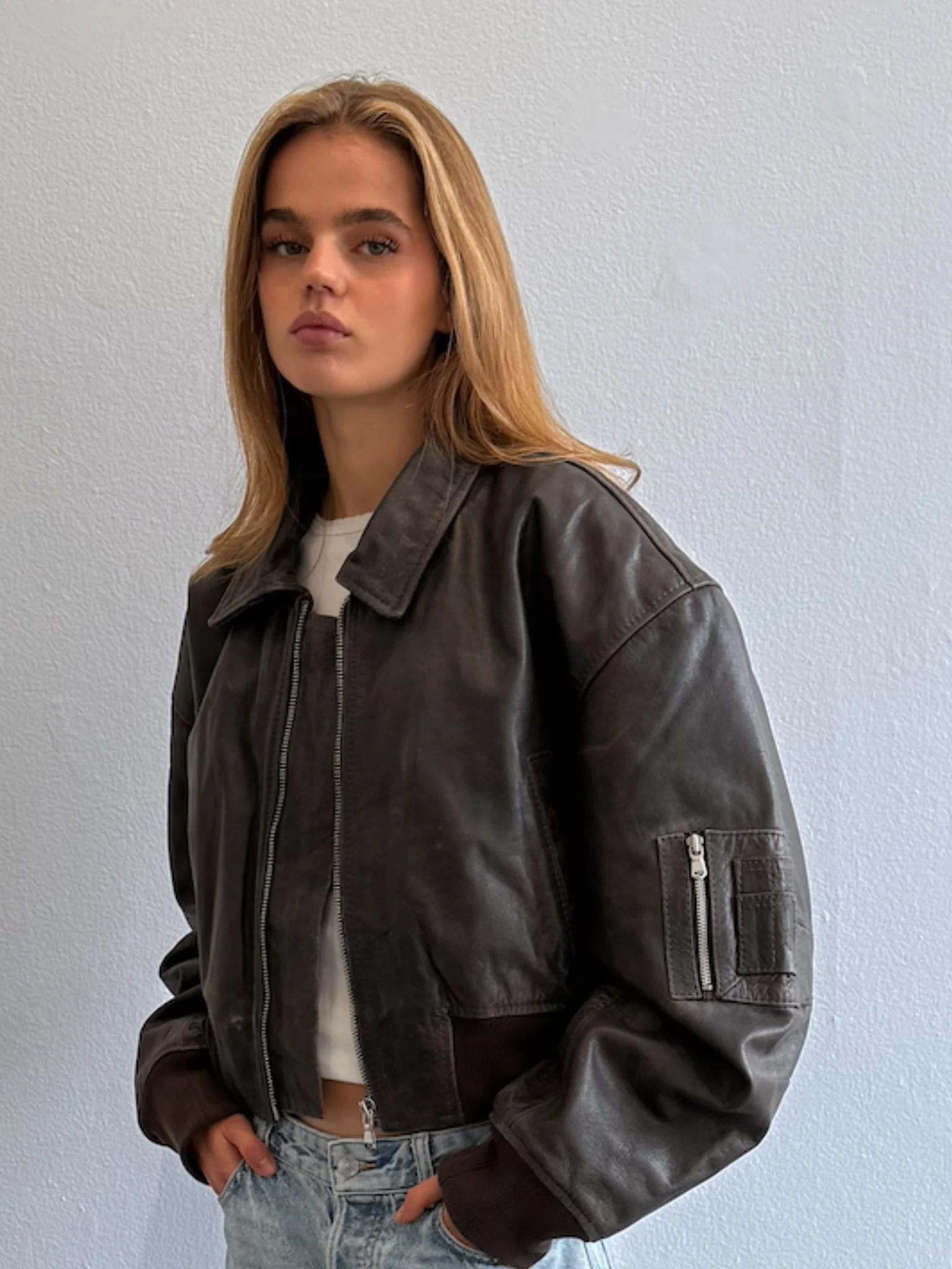 BONNIE CROPPED BOMBER - BROWN - Image 3