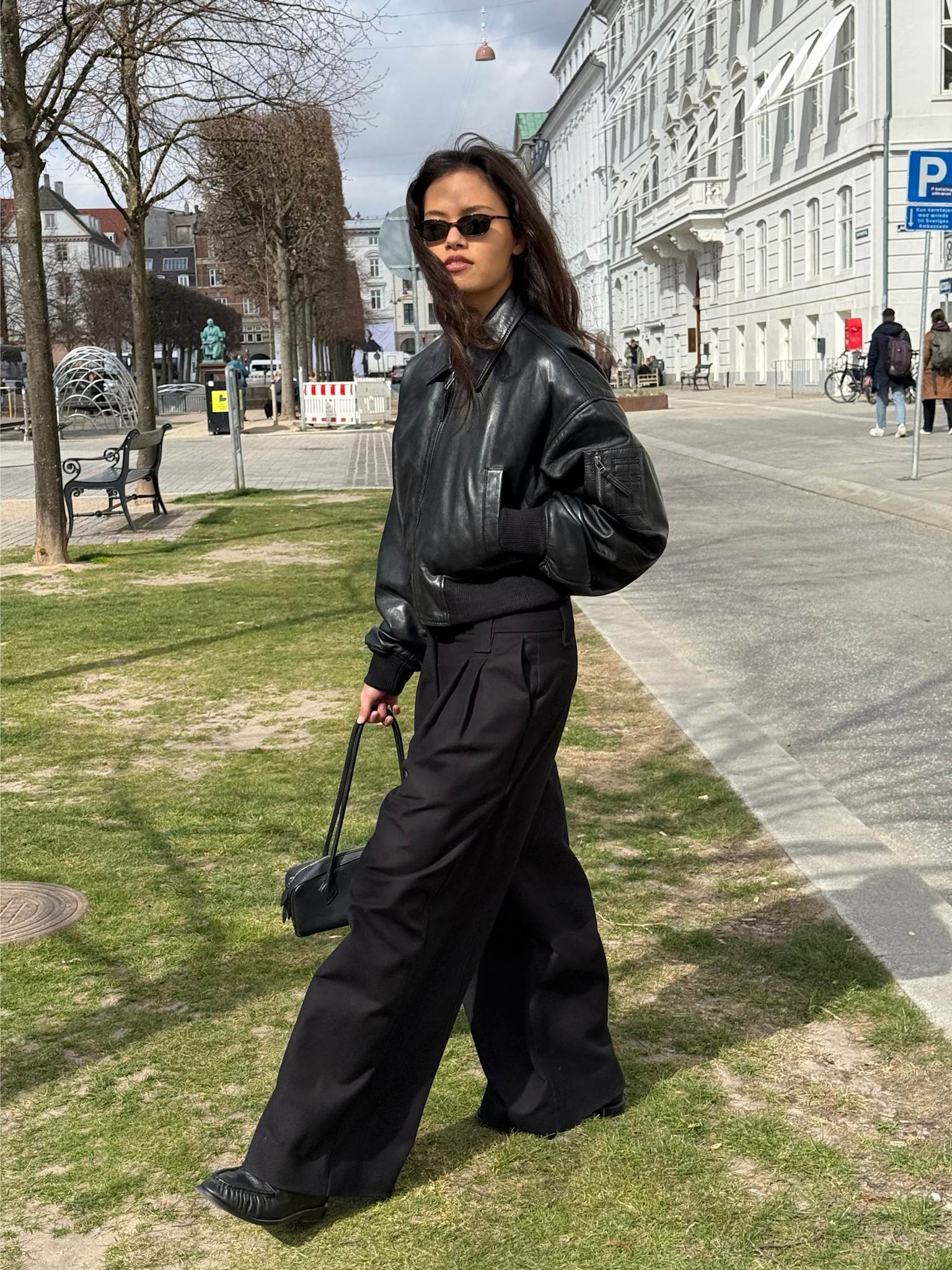 BONNIE LEATHER BOMBER - BLACK - Image 8