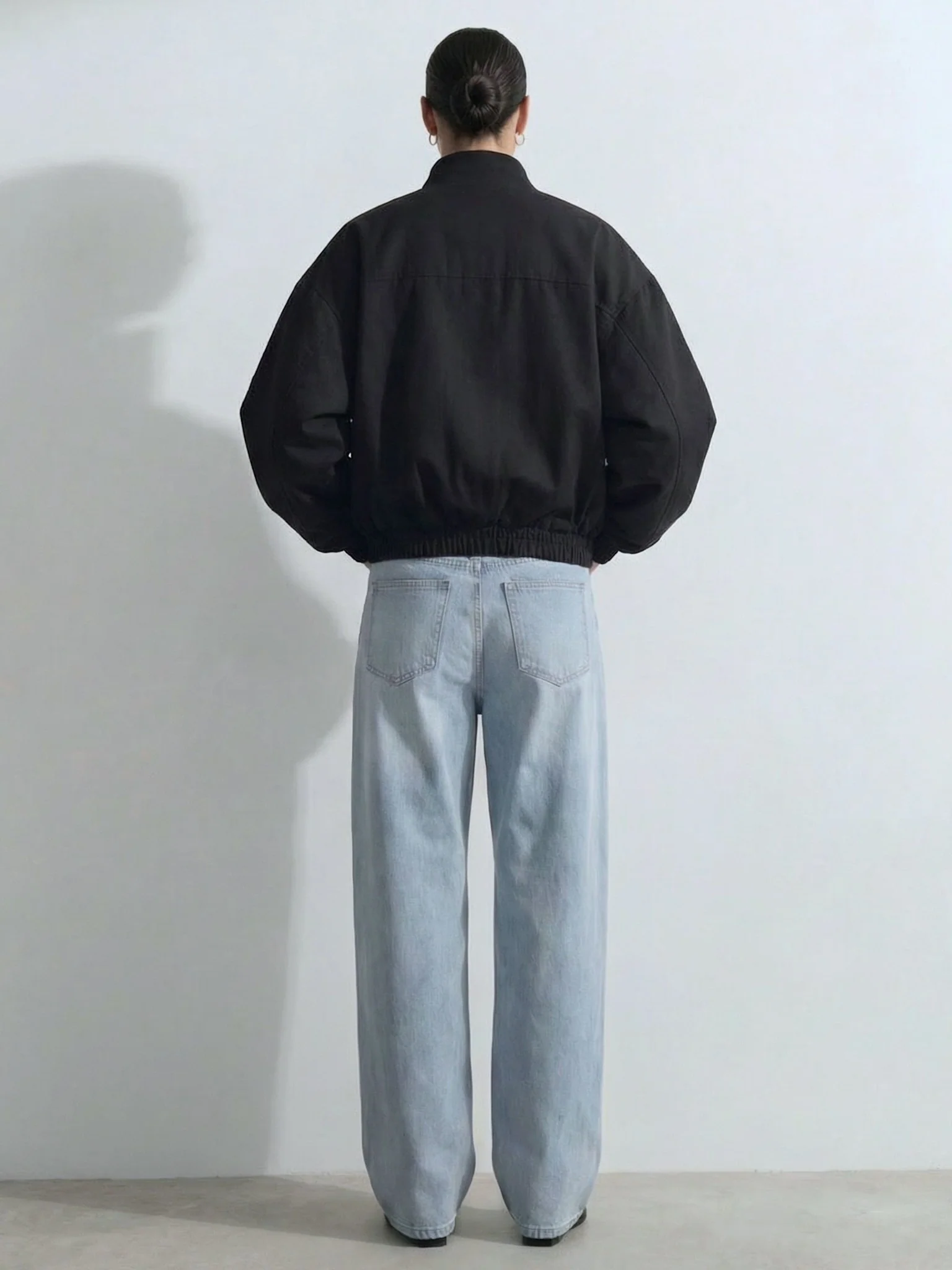 EZREN BOMBER JACKET - BLACK - Image 6