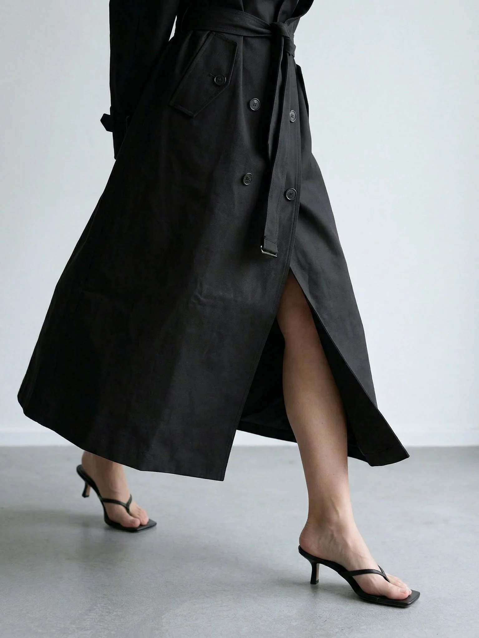 HEATHER TRENCH COAT - BLACK - Image 4