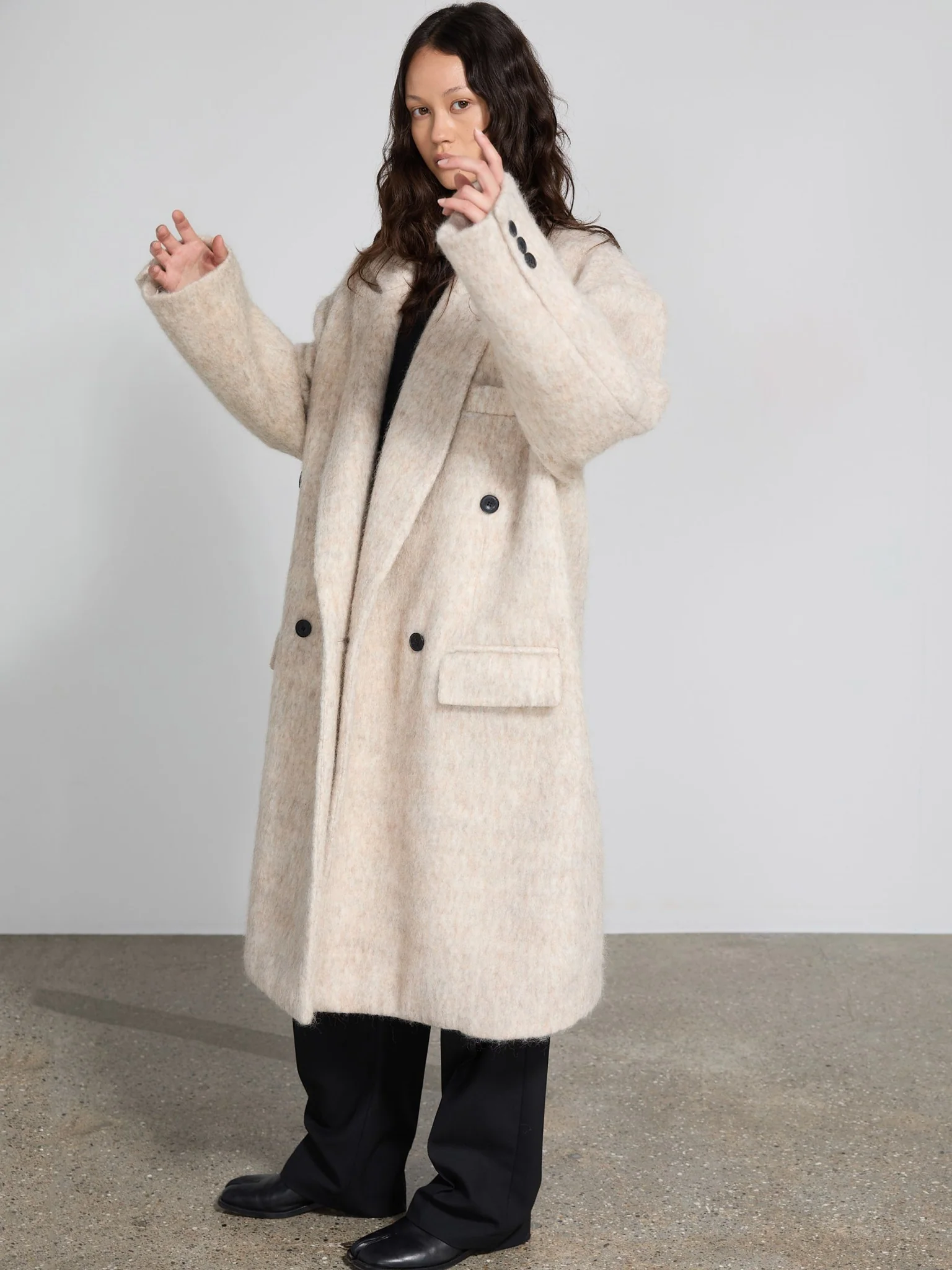 KYLIE MOHAIR COAT - BEIGE - Image 4