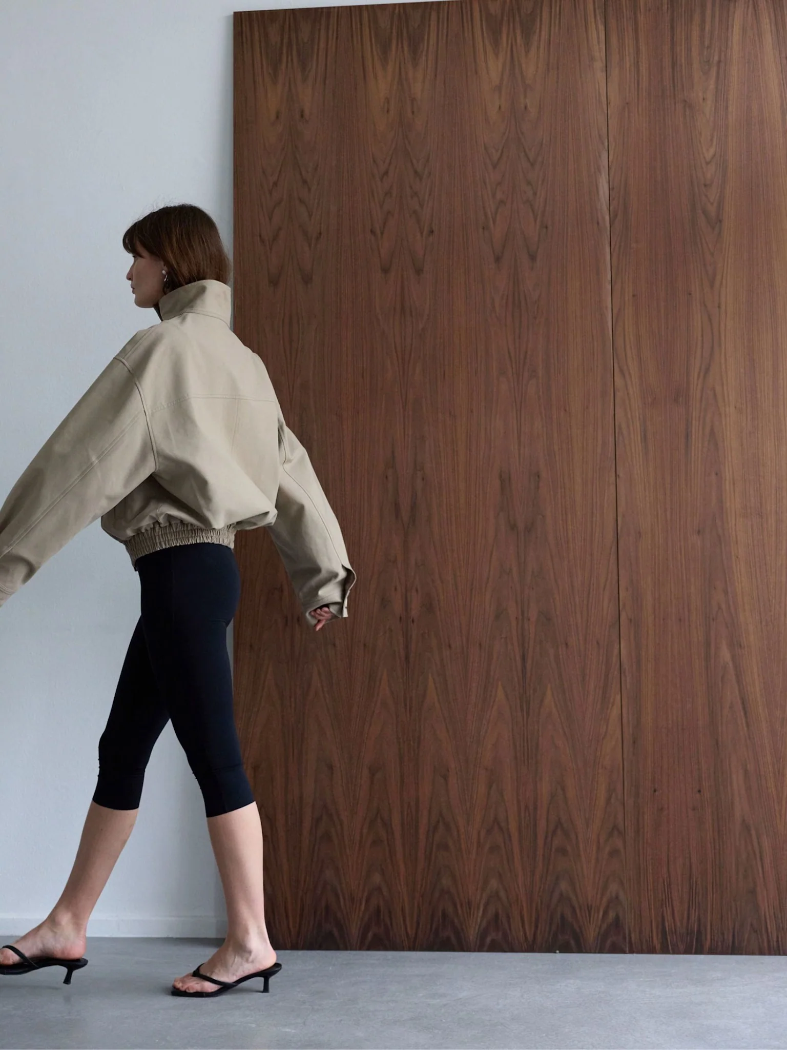 NORI BOMBER JACKET - BEIGE - Image 4